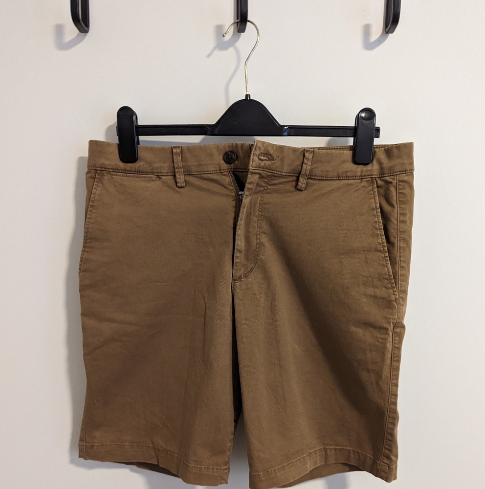 Gap Essential Men's 10' Shorts